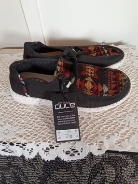 Hey Dude Women's Wendy Boho Distress Woven Pattern Texacco Slip On Womens 7